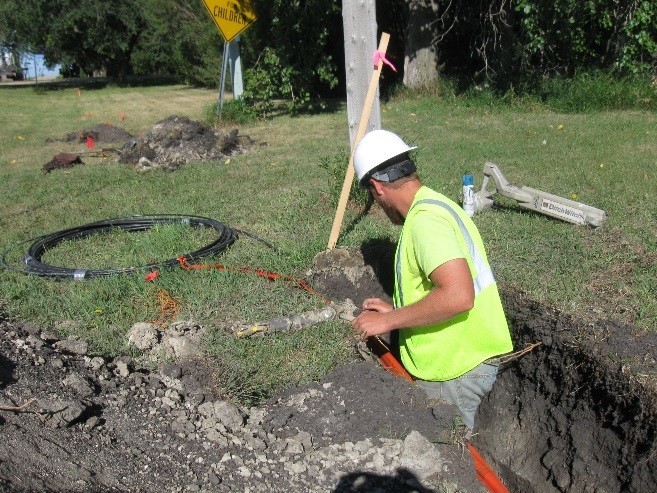 broadband-construction-worker_original MN