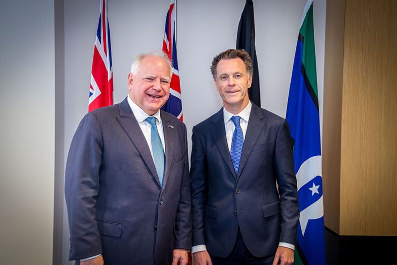 Governor Walz and New South Wales Premier Chris Minns standing for a photo